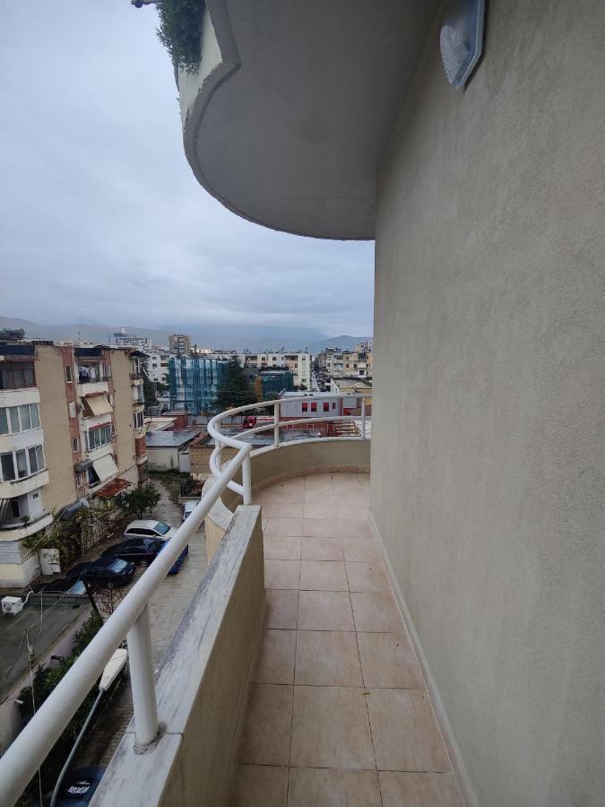 בראט City Center Apartment מראה חיצוני תמונה