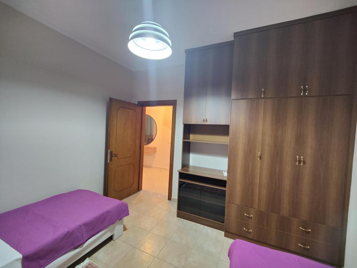 בראט City Center Apartment מראה חיצוני תמונה