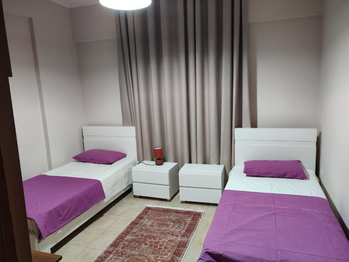 בראט City Center Apartment מראה חיצוני תמונה