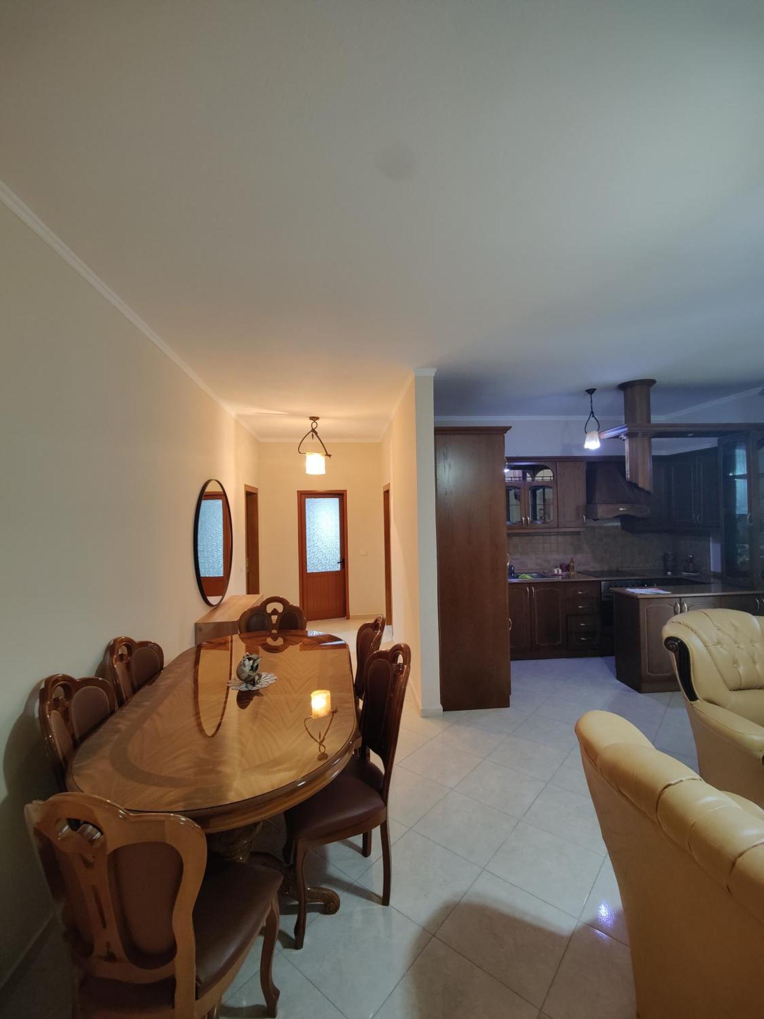 בראט City Center Apartment מראה חיצוני תמונה